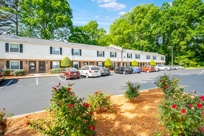 Sage Pointe Apartments and Townhomes