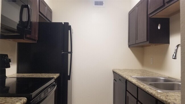 Photo - 8415 Hearth Dr