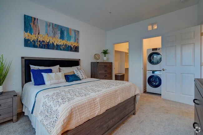2BR, 1BA - 1125SF - Primary Bedroom