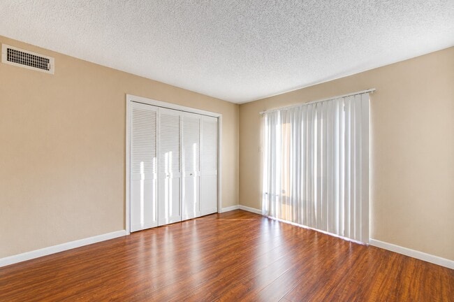 Building Photo - 2750 Holly Hall St Unit 1007