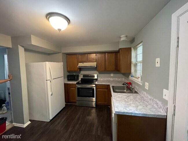 Photo - 2 br, 1 bath Townhome - 34 Palmer Court