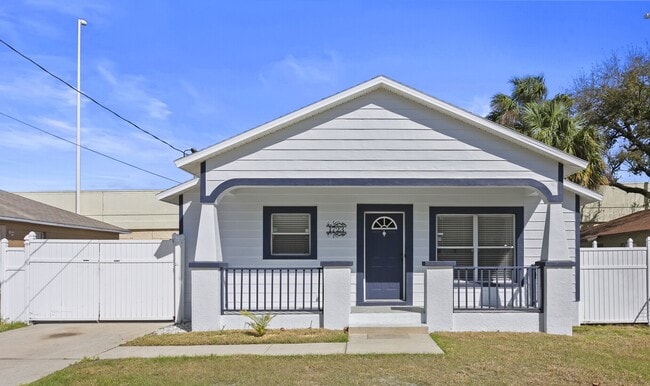 Photo - 1723 W La Salle St