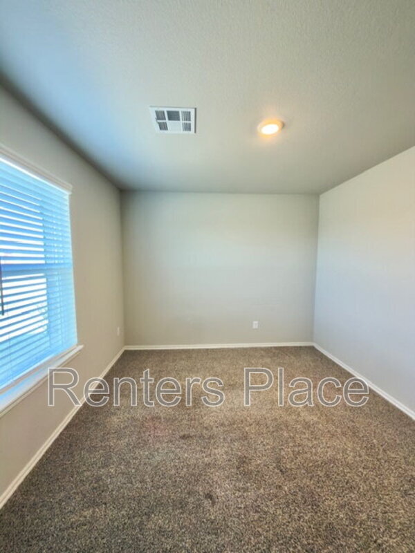 Photo - 14 Stonegate Dr