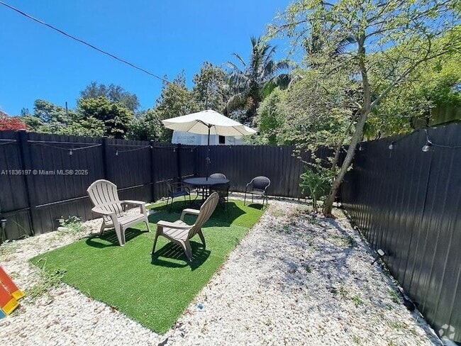 Building Photo - 610 NW 111th St Unit 1-1 Rental