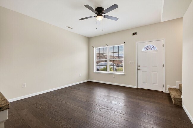 Photo - 4653 Fairfield Farm Rd Unit #5