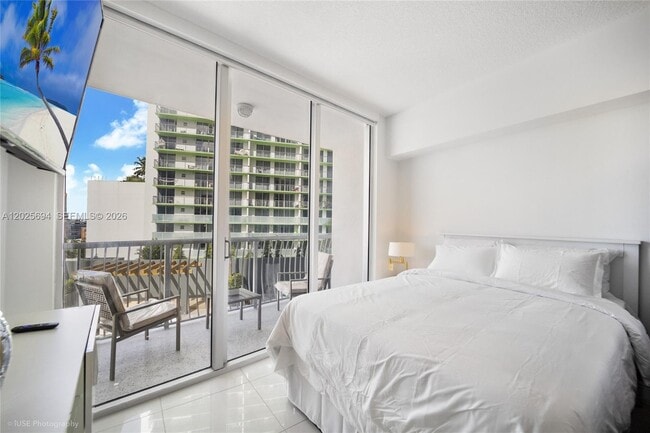Photo - 1750 N Bayshore Dr Unidad 1219