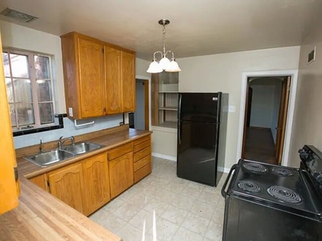 Photo - 1395 N Harlan St