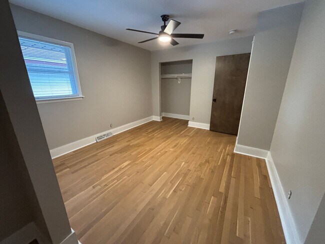 516-518-518 S 70th St
