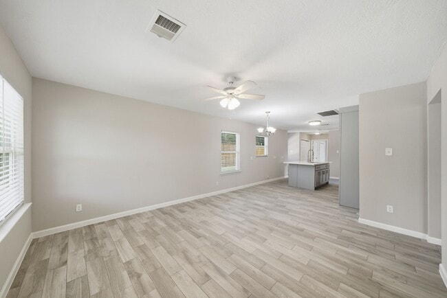 Photo - 5213 Burma Rd