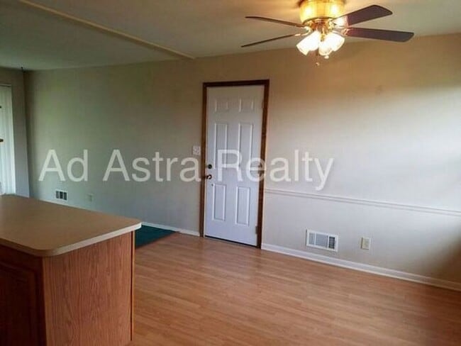 Photo - Very Nice 3 Bedroom 1 Bath Home in KCMO-Available NOW!!