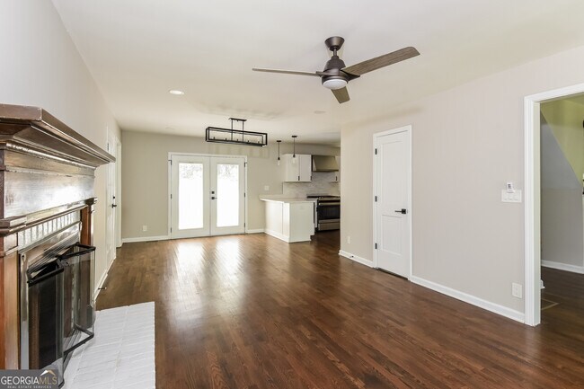 Photo - 2730 Cedarbrook Dr