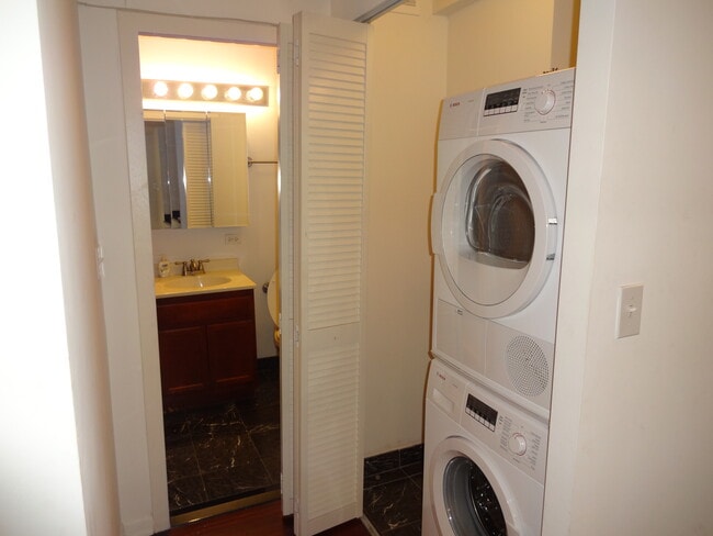 Photo - 222 E Pearson St Unit 2105