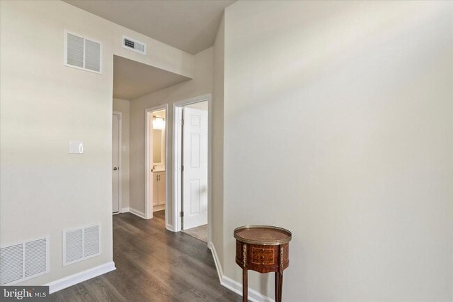 Building Photo - 2817 Shearwater Ln