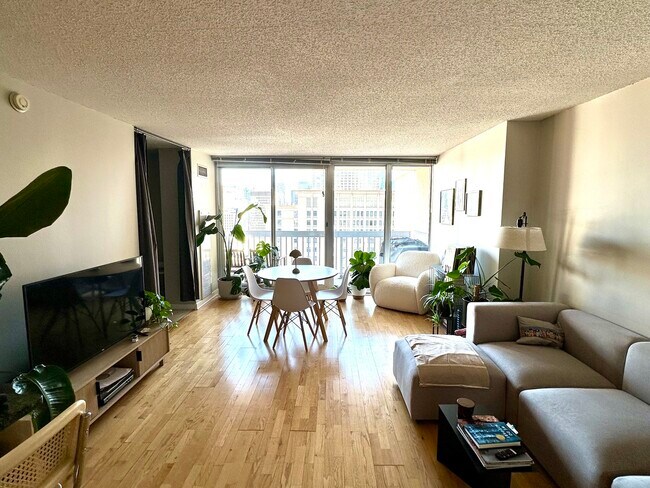 Photo - 545 N Dearborn St Unit 2506