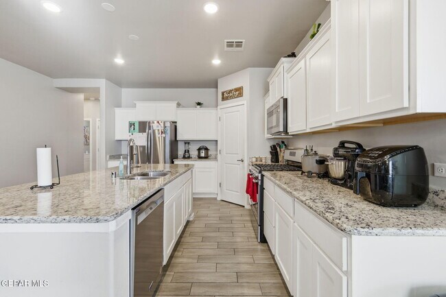 Photo - 1052 Summer Breeze Pl
