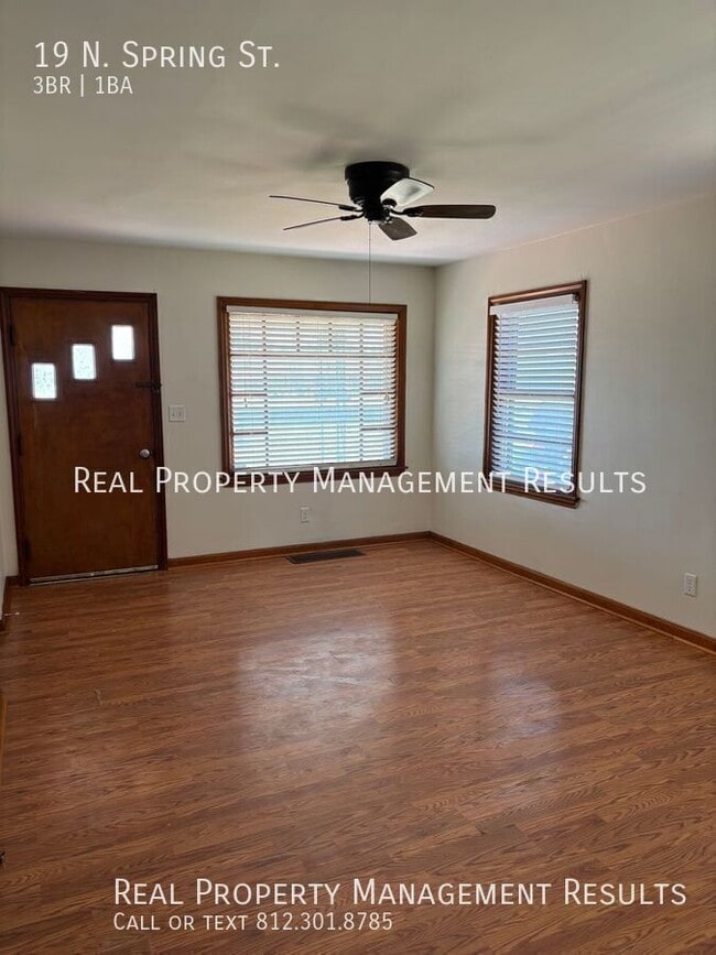 Photo - 19 N Spring St