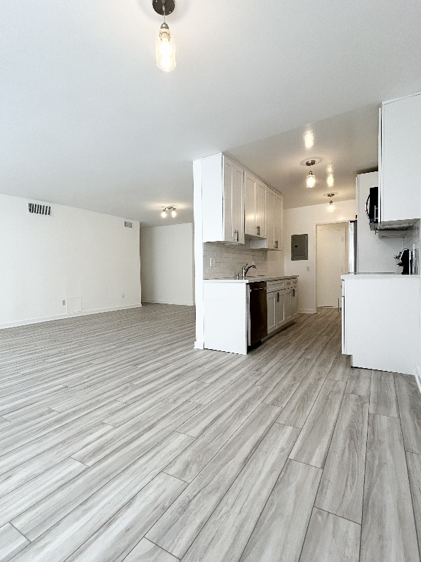 Photo - 1849 S Bentley Ave Unit 205