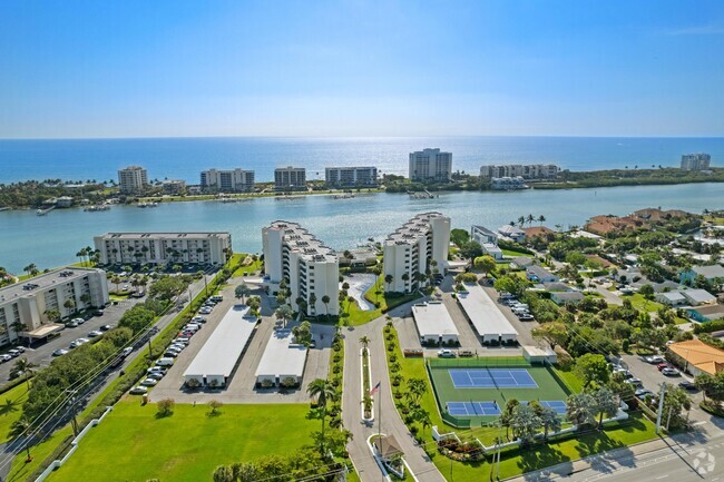 Building Photo - 19800 Sandpointe Bay Dr Unit 202 Rental