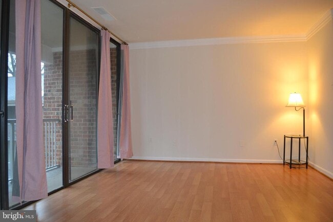 Photo - 722 Quince Orchard Blvd Unit 201