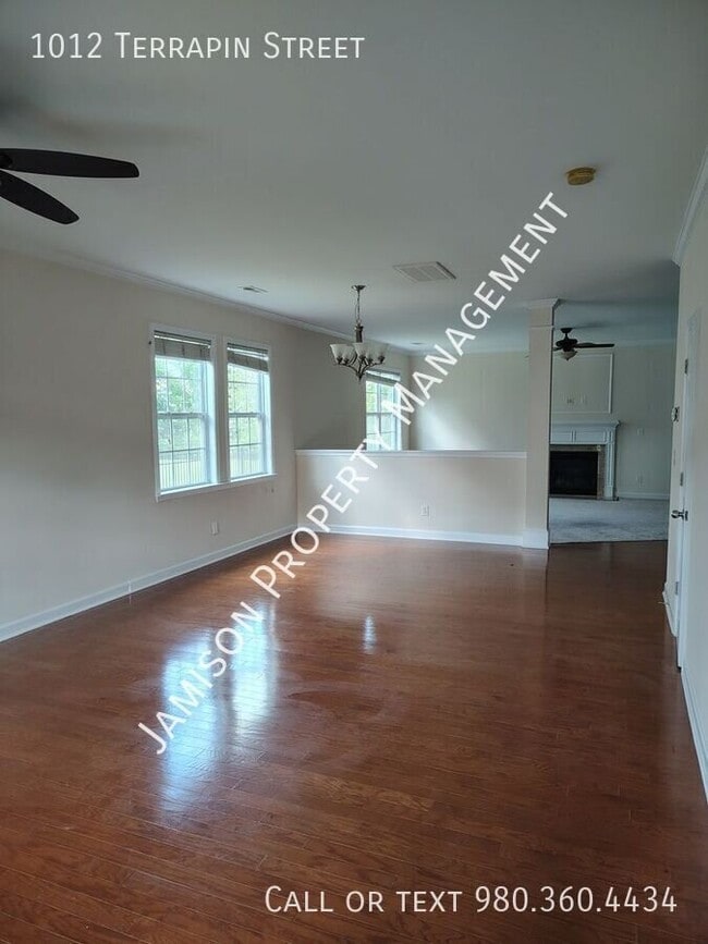 Photo - 1012 Terrapin St