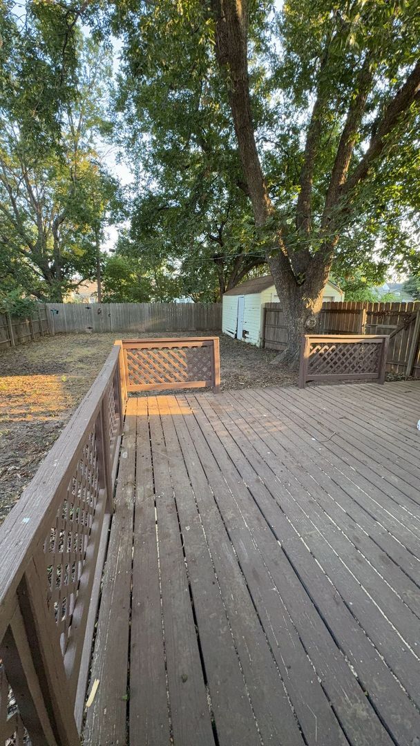 Photo - 705 W Indiana Ave