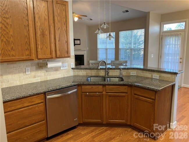 Photo - 7003 Conifer Cir