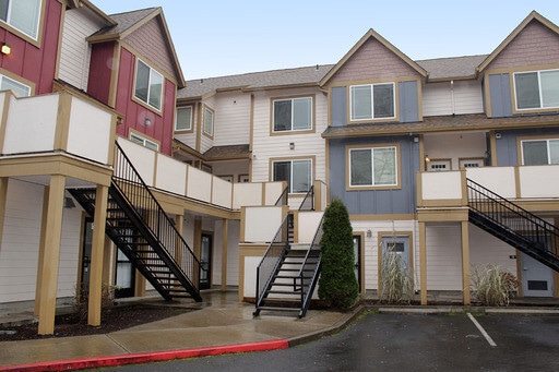 Elaine Station Apartments