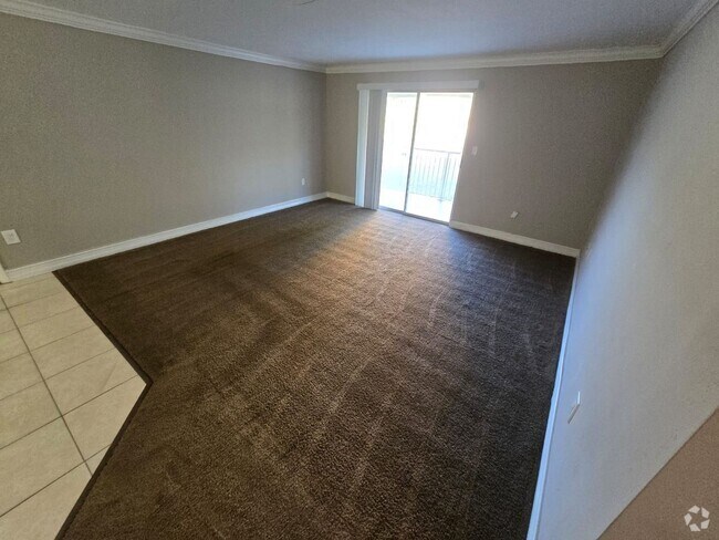Building Photo - Green Tee - # 515 Unit 1 Rental