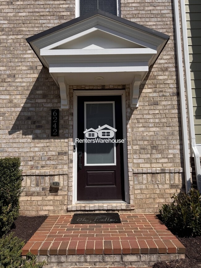 Photo - 6242 Islington St