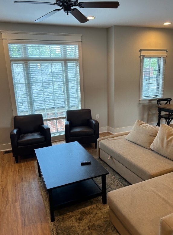 Photo - 1909 Convent Pl, C