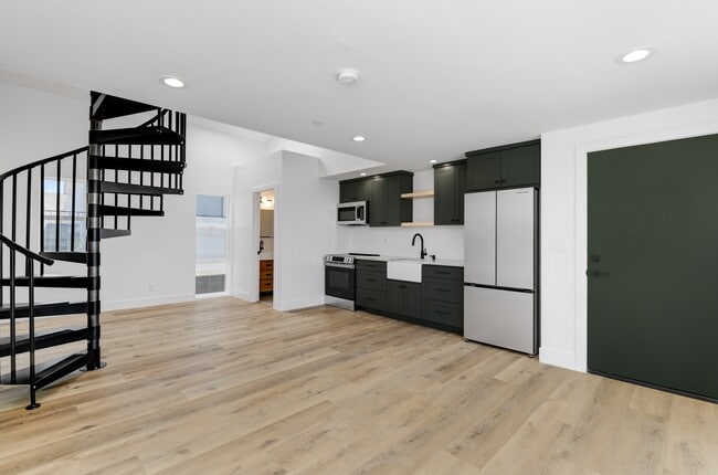 3010 Suncrest Dr Unidad D