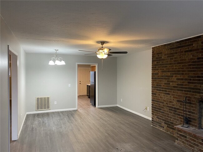 Photo - 14901 Dutchmans Dr