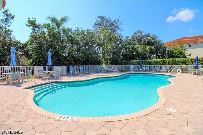 Photo - 4853 Hampshire Ct Unit 107