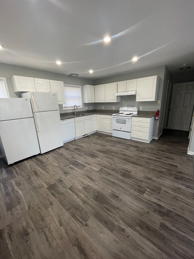 Building Photo - 230/232 Brookridge Rd. Unit 230