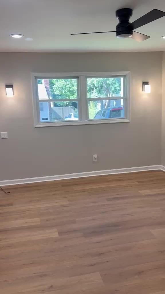 70 Iris St