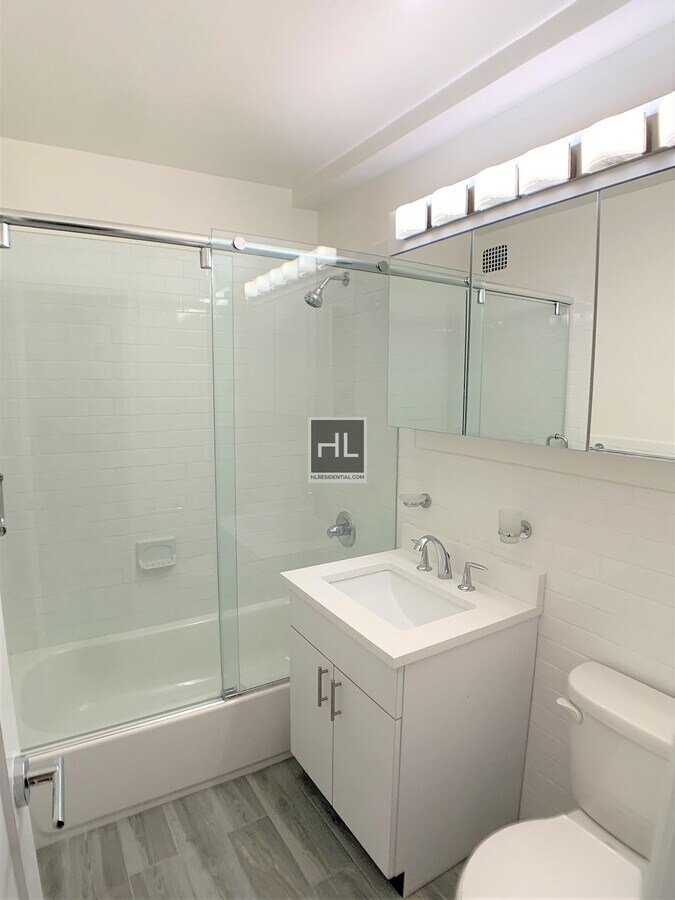 Photo - 5 AVENUE Unit 14E