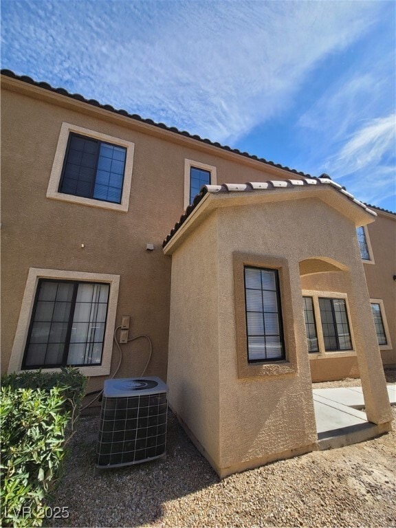 Building Photo - 2151 Hussium Hills St Unit 203