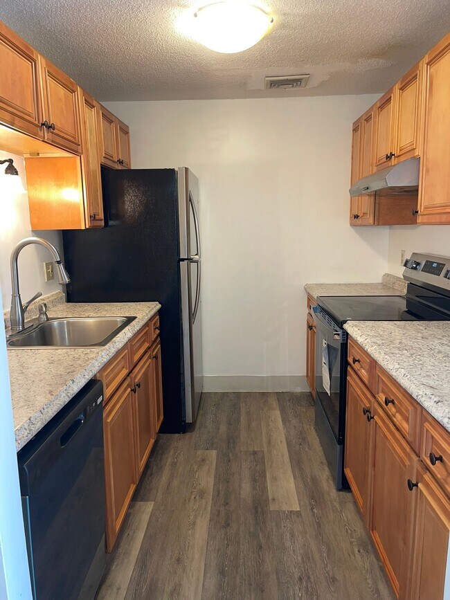 Photo - 15 Bower Rd Unidad Apt F4