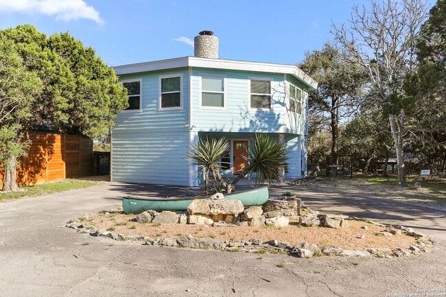 Photo - 1433 Riviera Dr