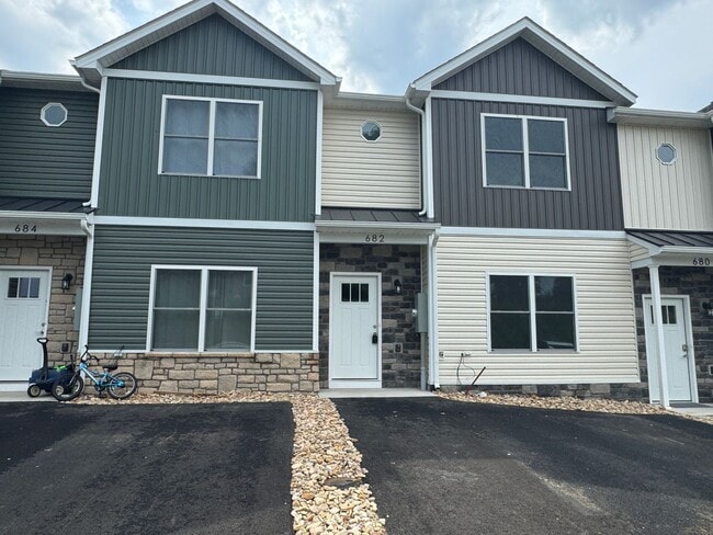 Building Photo - Brand New Construction at Zephyr Hill Town... Rental