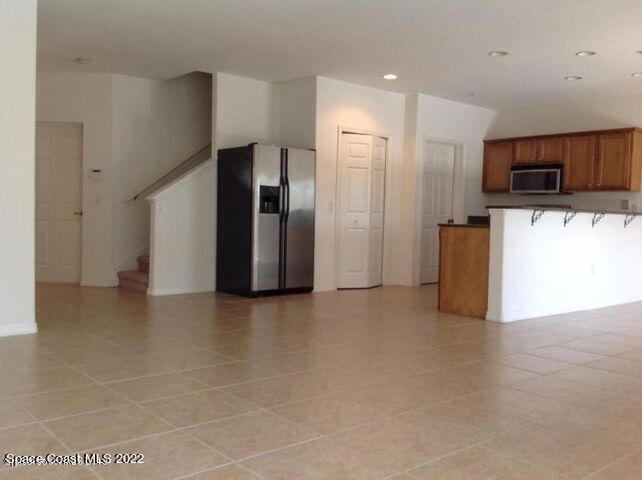 Photo - 131 Majestic Bay Ave