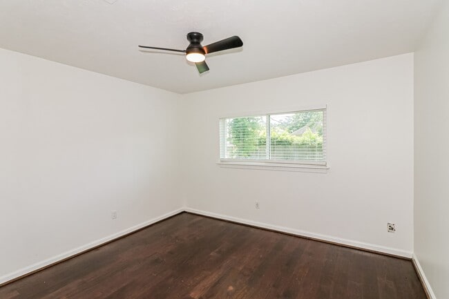 Photo - 28914 Champion Oaks Dr