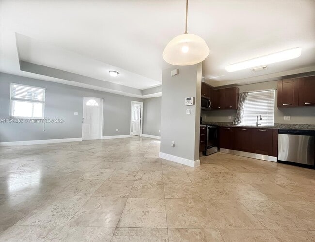 Photo - 1045 SW 9th Ct