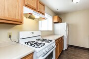 3BR, 1BA - 919 SF - Townhome B