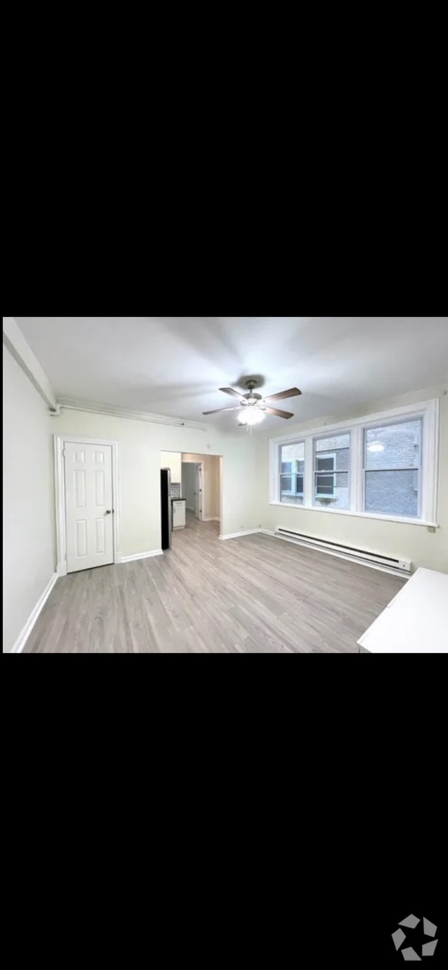 Building Photo - 37 S Iowa Ave Unit 4D Rental