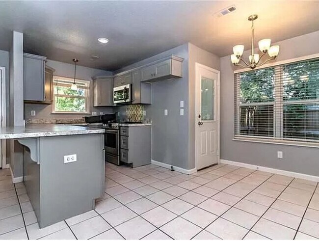 Photo - ARFAY TOWNHOMES AT W MOAN PLACE Unidad 581