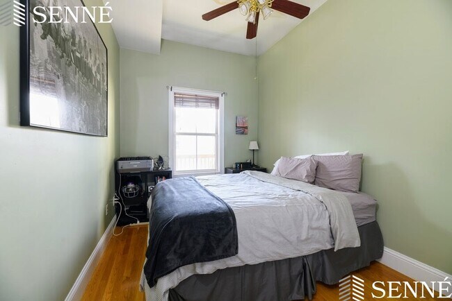 Photo - 309 Bolton St Unidad 11