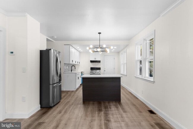 Photo - 257 Homecrest Ave