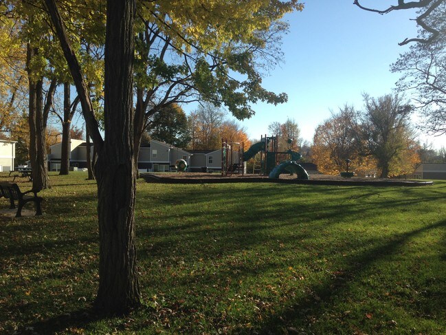 Oak Creek Townhomes