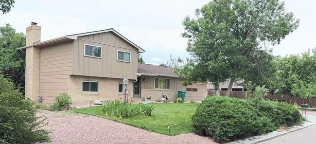 Building Photo - 1404 Imperial Rd